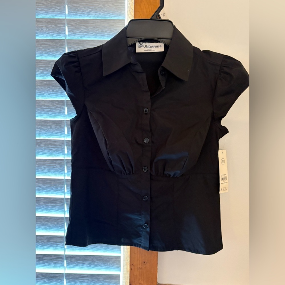 Women's Black Cap Sleeve Button-Down Shirt - Picture 6 of 7
